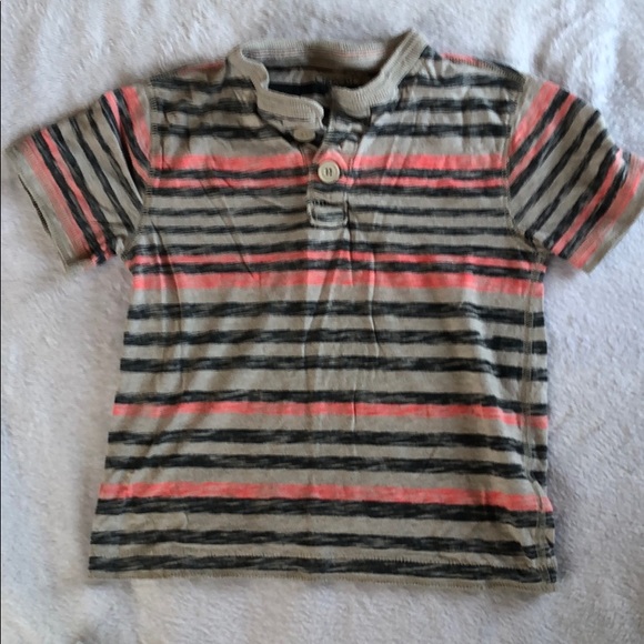 Bundle | Shortsleeve | Button V-Neck | Size 4-5 - Picture 6 of 8